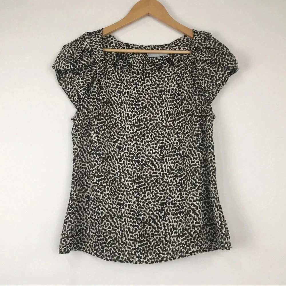 Violet & Claire Animal Print Blouse Size Medium